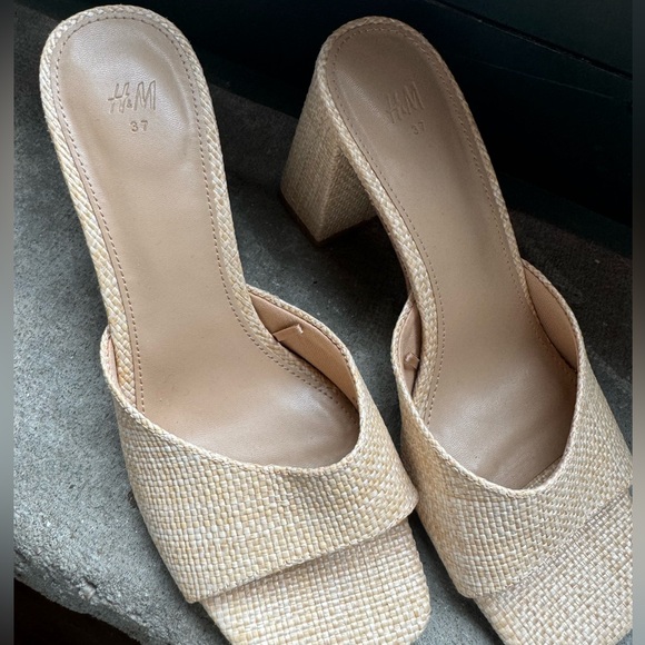 H&M Raffia Heels - Picture 2 of 4